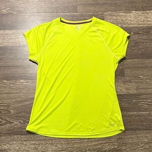 Short sleeve active top